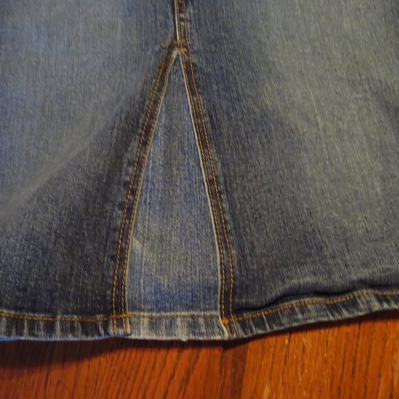 Forever 21 Blue Denim Pencil Skirt Knee Length Size XS - Picture 3 of 5